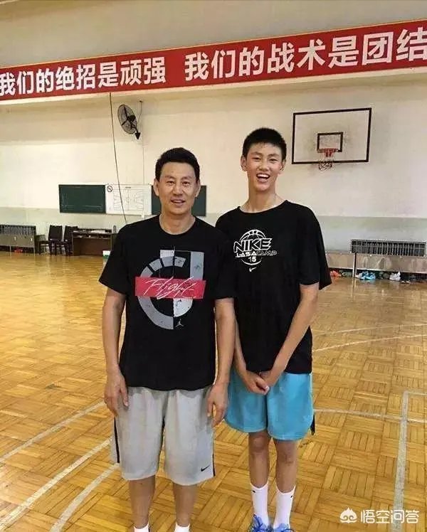 李楠、王治郅、巩晓彬的儿子都入选了国青男篮,巴特尔的儿子呢?