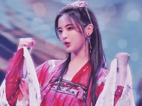 杨超越开拍一部古代剧,有没有孟子义和罗嘉良呢?