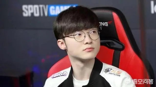 《英雄联盟》全明星赛solo赛，你觉得uzi和faker谁会赢？