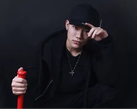 中国有嘻哈pgone万磁王唱了什么歌