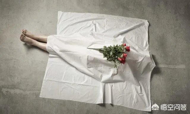 为什么有些溺水死亡的人被人拉上来胳膊和腿都是卷曲着的?