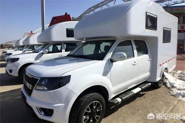 什么车既能轻度越野又能当房车？