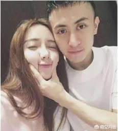 秦奋和王思聪这两位富二代你更喜欢哪一位？