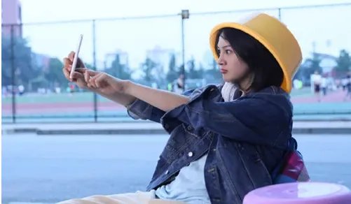 28岁郑爽再次出演青春剧女主角,颜值与演技遇重大挑战,你喜欢她吗?