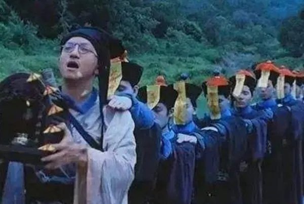 在鬼故事里为什么只有清朝有僵尸和赶尸？