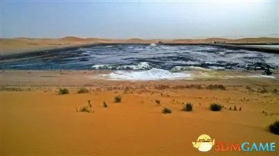 沙漠之殇:内蒙古腾格里沙漠腹地惊现巨型排污池