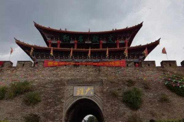 古代攻城时，为什么不攻击最薄弱之处的城门呢？