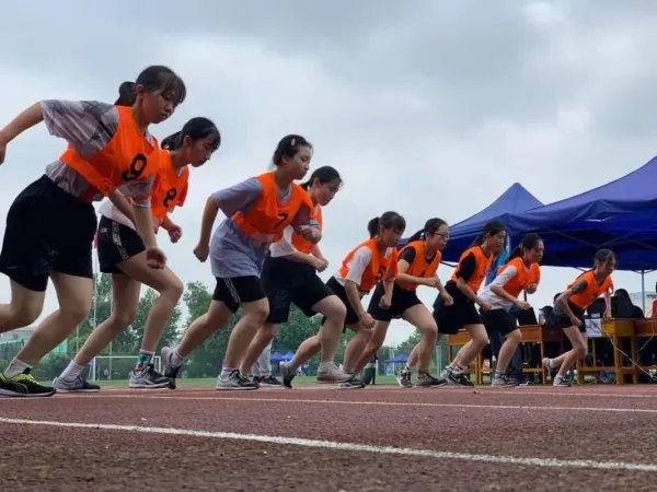 四川逐步提高中考体育分值,将艺术类科目纳入中考,这对学生来说是好事吗?