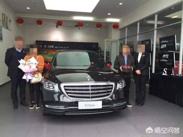 汽车出厂时,厂家一般给车里加多少油?