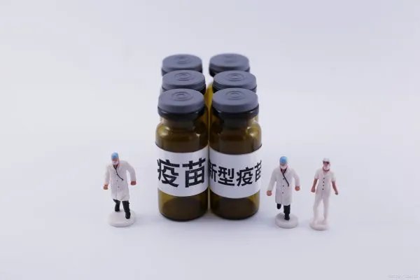 张文宏凌晨发文谈应对奥密克戎,从个人的角度看,我们该如何应对这种病毒?
