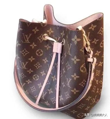 Loewe和lv从质量,价格,逼格上谁更胜一筹啊?