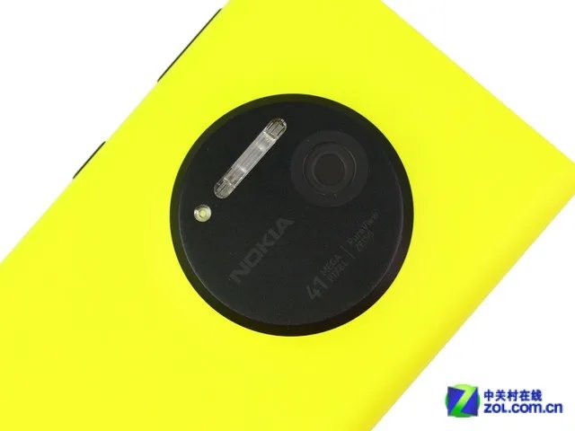 经典直板智能机 诺基亚1020现货1499元
