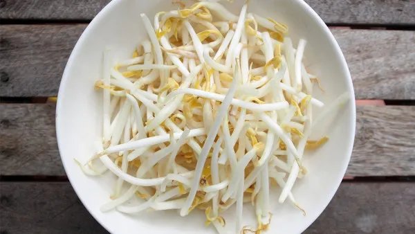 过量补充维生素或导致维生素中毒!过量补充维生素还有哪些副作用?
