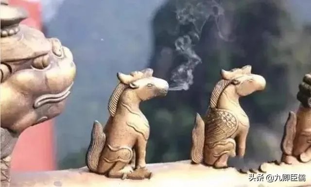 历史上的武当山金顶究竟是什么做的?有什么来历?