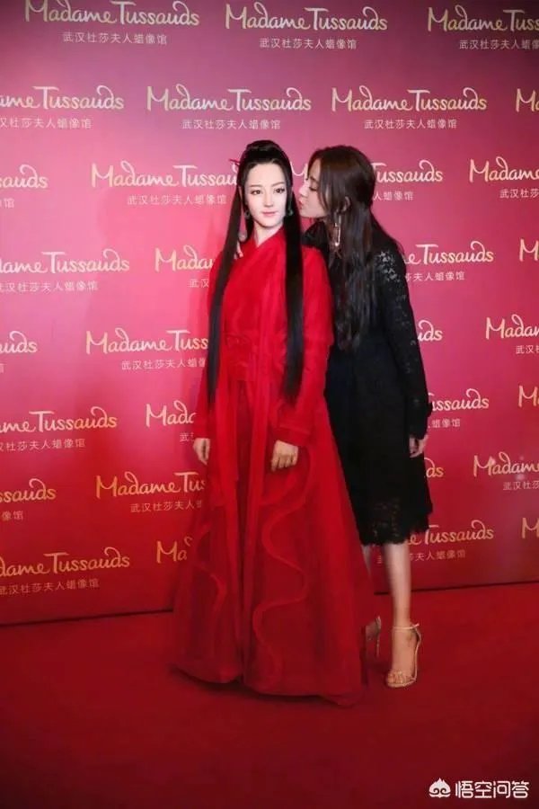 杨幂、刘亦菲和热巴,谁的蜡像最像本尊?