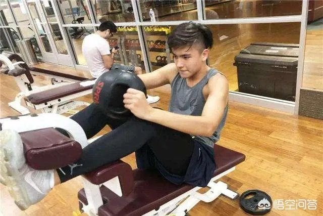 李楠、王治郅、巩晓彬的儿子都入选了国青男篮,巴特尔的儿子呢?