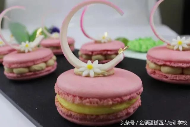 学蛋糕一般要学多久可以出师啊?
