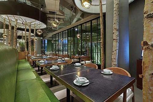 上海网红餐厅装修涉嫌侮辱女性，这家餐厅应该被勒令重新整顿吗？