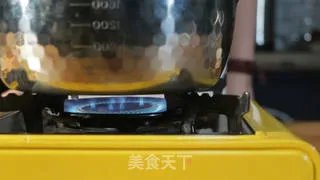 莲子瘦肉汤