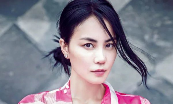 歌词:有时候,有时候宁愿选择留恋不放手。这是什么歌?
