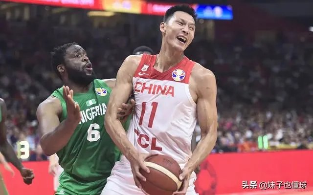 郭艾伦半个月没动静,博主爆料郭艾伦近况:心态全崩,毫无食欲,球迷别无脑谩骂,怎么看?