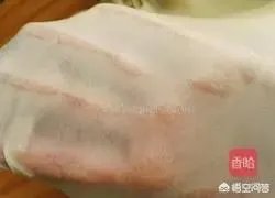 外面有一层薄皮、里面有夹心,然后两边还有肉松的一种面包,是什么面包呢?怎么做比较好吃,特别想吃?