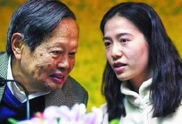 杨振宁遗产分割完毕翁帆分到的是什么？