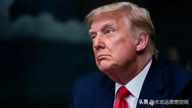 小布什当选美国