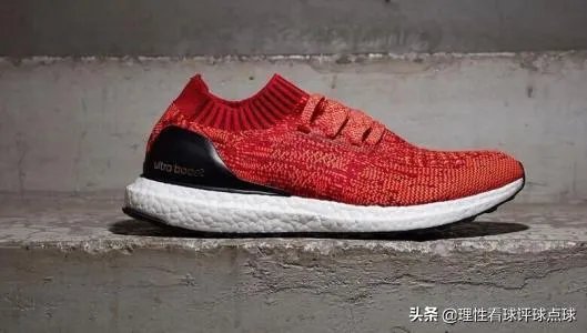能推荐几款适合市区公园内长距离徒步的鞋子吗?