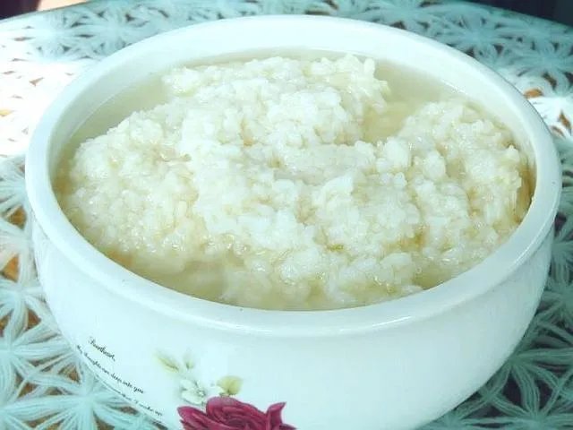 一个人摆摊做甜品什么甜品好做?