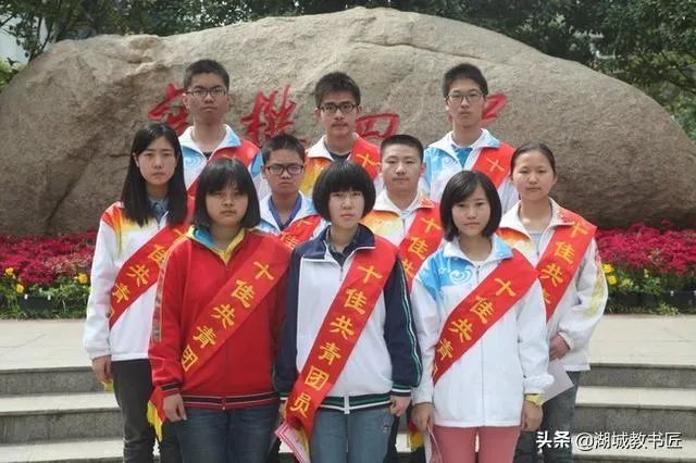 卫健委发布通知低风险地区校园内师生不需佩戴口罩,学校怎么做?