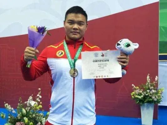 目前中国有哪些真正的散打高手?