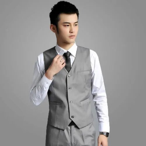 婚礼礼服男士穿什么合适 男士结婚礼服打扮攻略