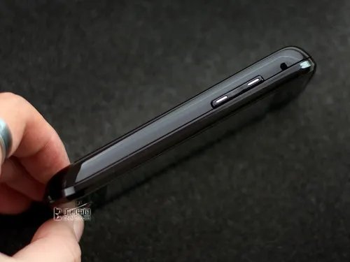 800MHz超酷3D界面 三星S8000C极速评测
