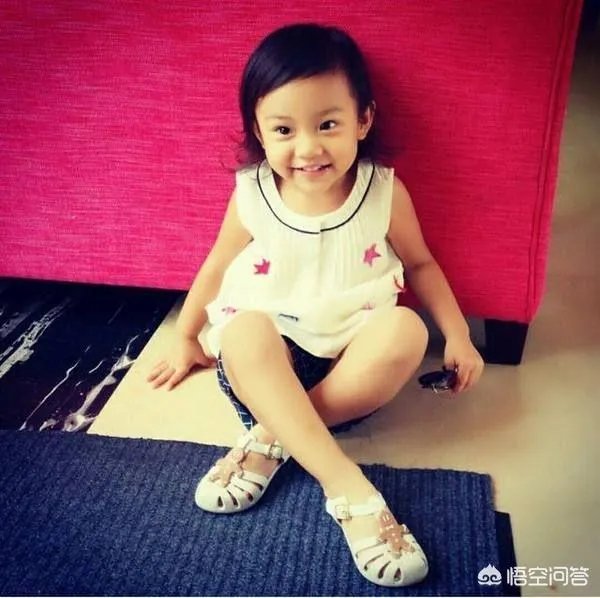 李小璐Pgone事件，李小璐有考虑过甜馨的感受吗？