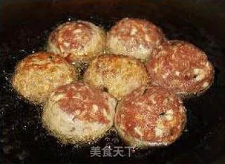 红烧狮子头