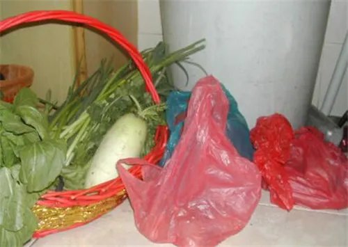 塑料袋对人体有什么危害 看完你就明白了