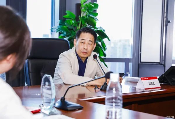 老车主评价起亚KX5,不仅空间大,动力足,出行还省油