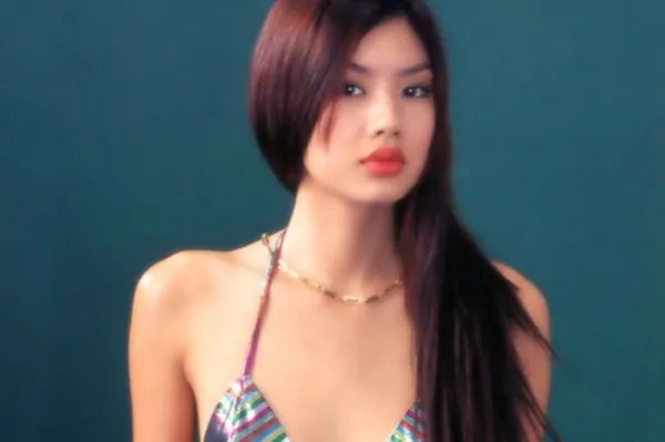 乐基儿的头婚是比她大14岁的天王，二婚嫁入豪门，如今她的生活是什么样的？