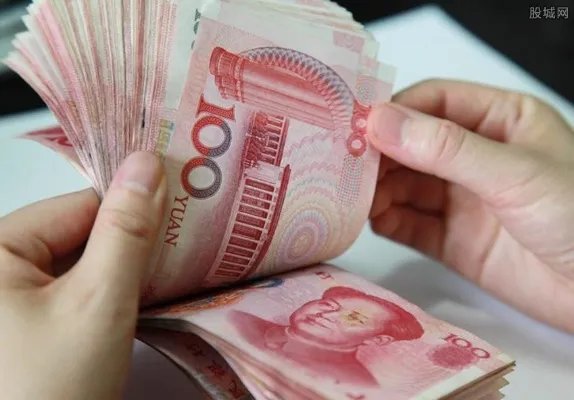 2019年应届生平均起薪5610元 这个标准高吗？
