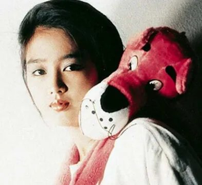 刘德华老婆朱丽倩18岁写真  选美照曝光性感撩人