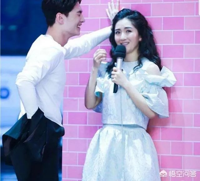 小s和谢娜相比,你认为谁的主持能力强?
