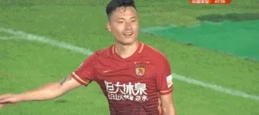 恒大4-5输给上港,有球迷说这是郜林输给武磊,你觉得武磊强于郜林吗?