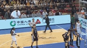 辽宁男篮客场取胜广厦队,赛后球迷再发冲突,你对此怎么看?