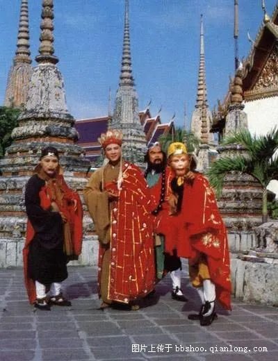 张纪中版西游记歌曲的歌词,开头是特别有劲儿的“哈哈哈哈,哈哈哈哈哈”叫什么名字?