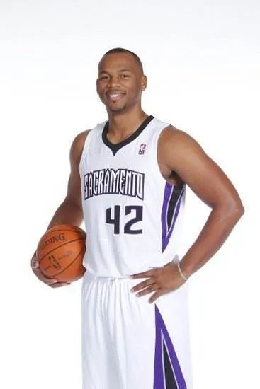 海耶斯在NBA赚了多少钱?