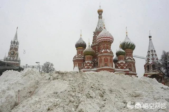 为什么说俄罗斯莫斯科2月3、4日的降雪是“世纪大雪”,人们的生活受到哪些影响?