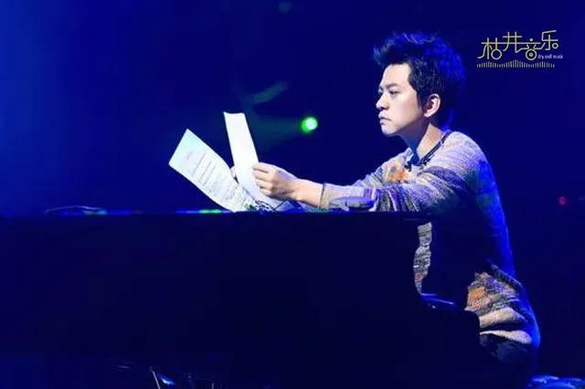 李宗盛唱谁在背后放冷枪是哪首歌?