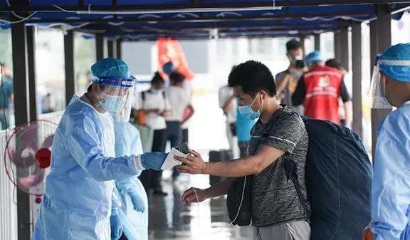 多地出行取消查验核酸证明,后续会逐步减少核酸检测吗?