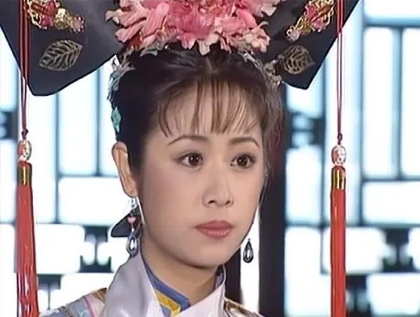同样做格格，为何“晴儿”能轻易让老佛爷欢喜开心，“紫薇”却连好话都不会说？